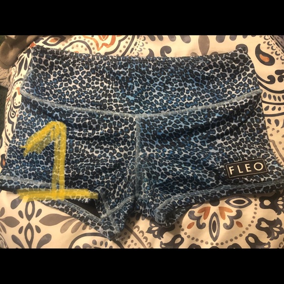 Fleo shorts - Picture 1 of 2